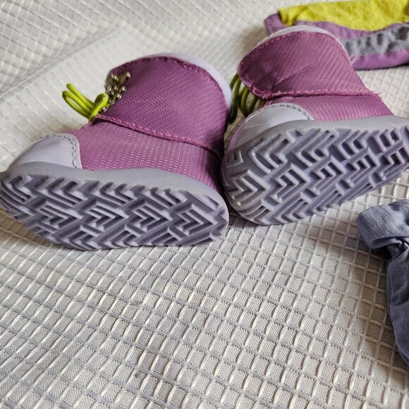 American Girl Snowboard Outfit I - Picture 4 of 10